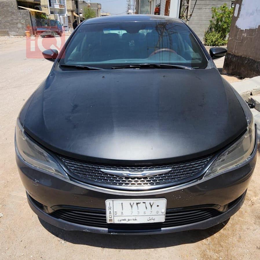 كرايسلر 200